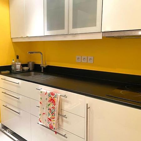 Logement Entier - Appartement Cosy De 2 Pieces Париж Екстериор снимка