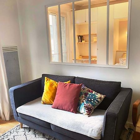 Logement Entier - Appartement Cosy De 2 Pieces Париж Екстериор снимка